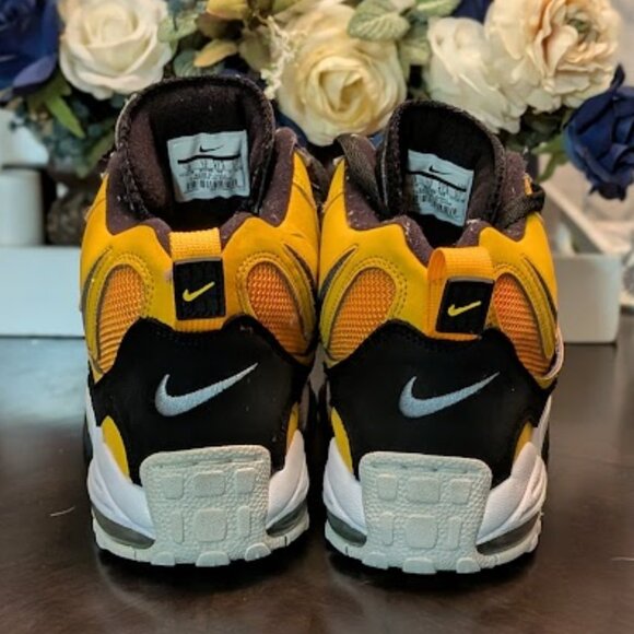 B31 NIKE Air Max Speed Turf "Steelers" Sneaker - Picture 7 of 11